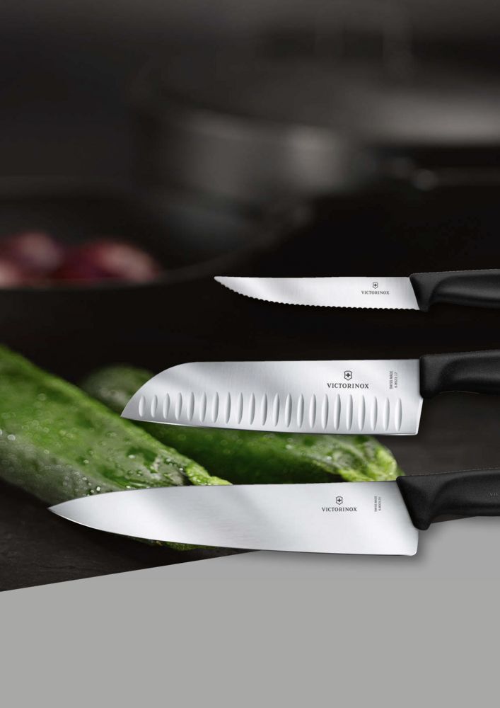 Набор кухонных ножей Victorinox Swiss Classic в деревянной подставке